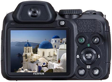 FinePix S2000HD 